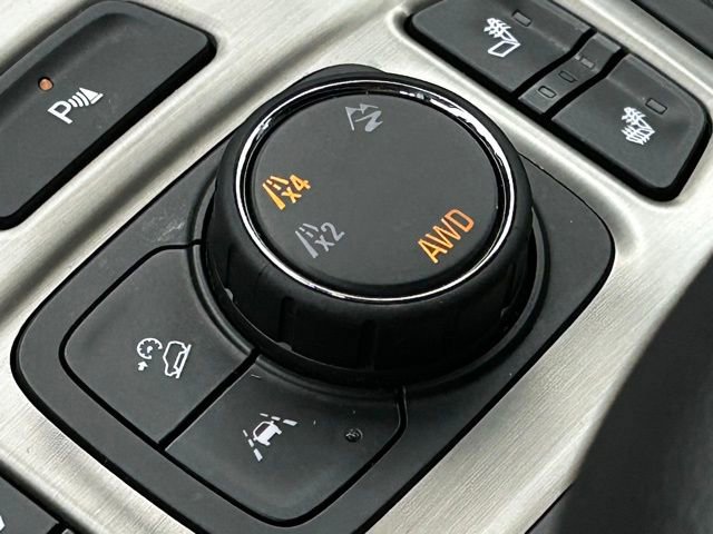 Used 2023 GMC Terrain Denali image 8