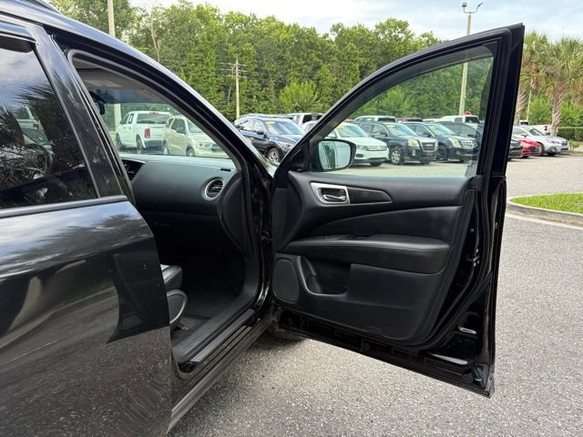 Used 2019 Nissan Pathfinder SV w/ Rock Creek Edition FWD image 28