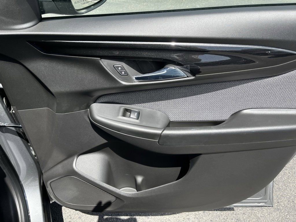 New 2025 Chevrolet TrailBlazer LT w/ LT Cold Weather Package FWD image 33