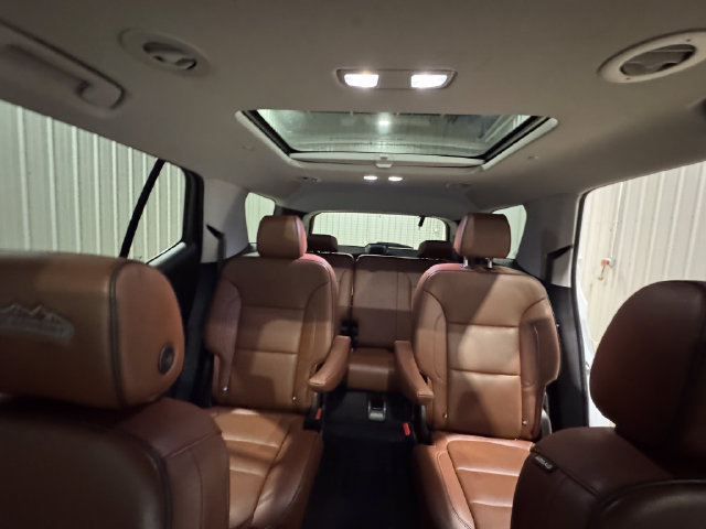 Used 2019 Chevrolet Traverse High Country w/ LPO, Floor Liner Package AWD/4WD image 19