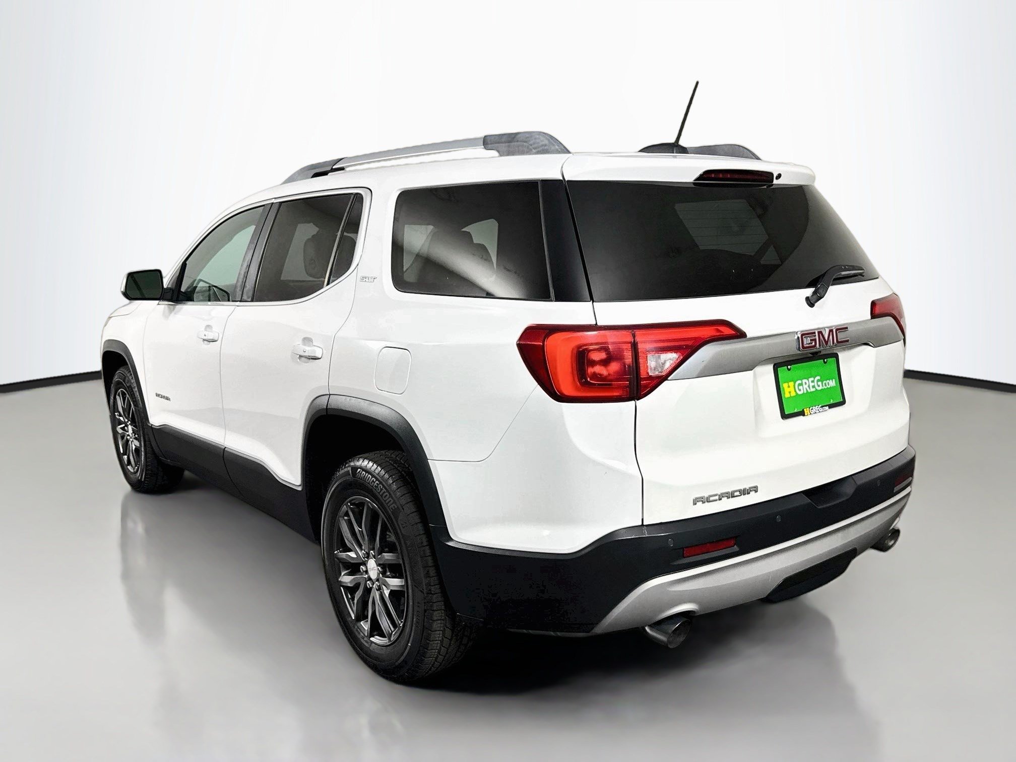 Used 2017 GMC Acadia SLT FWD image 7