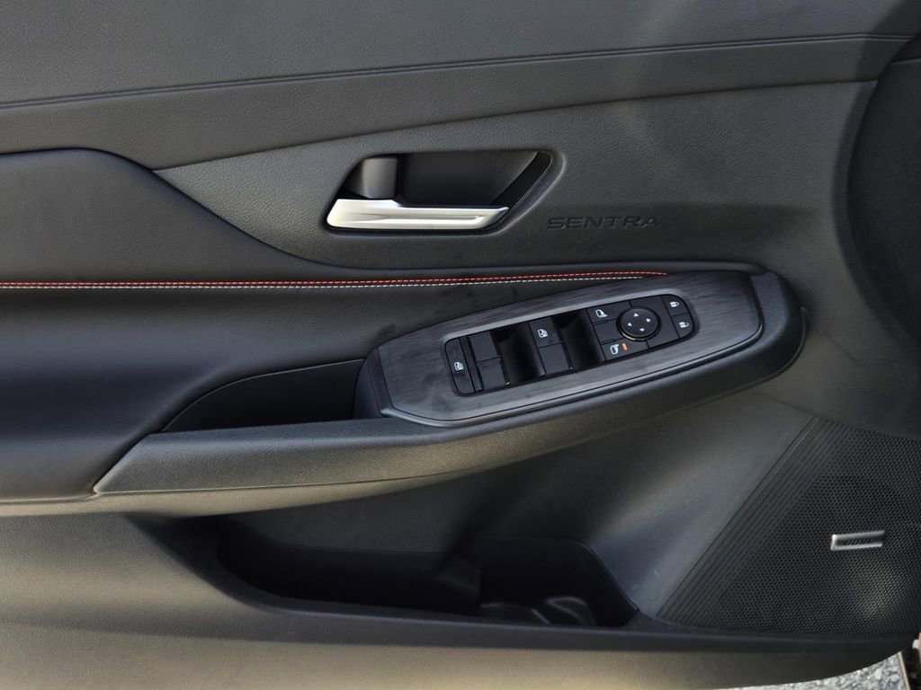 New 2026 Nissan Sentra SR w/ SR Premium Package image 17