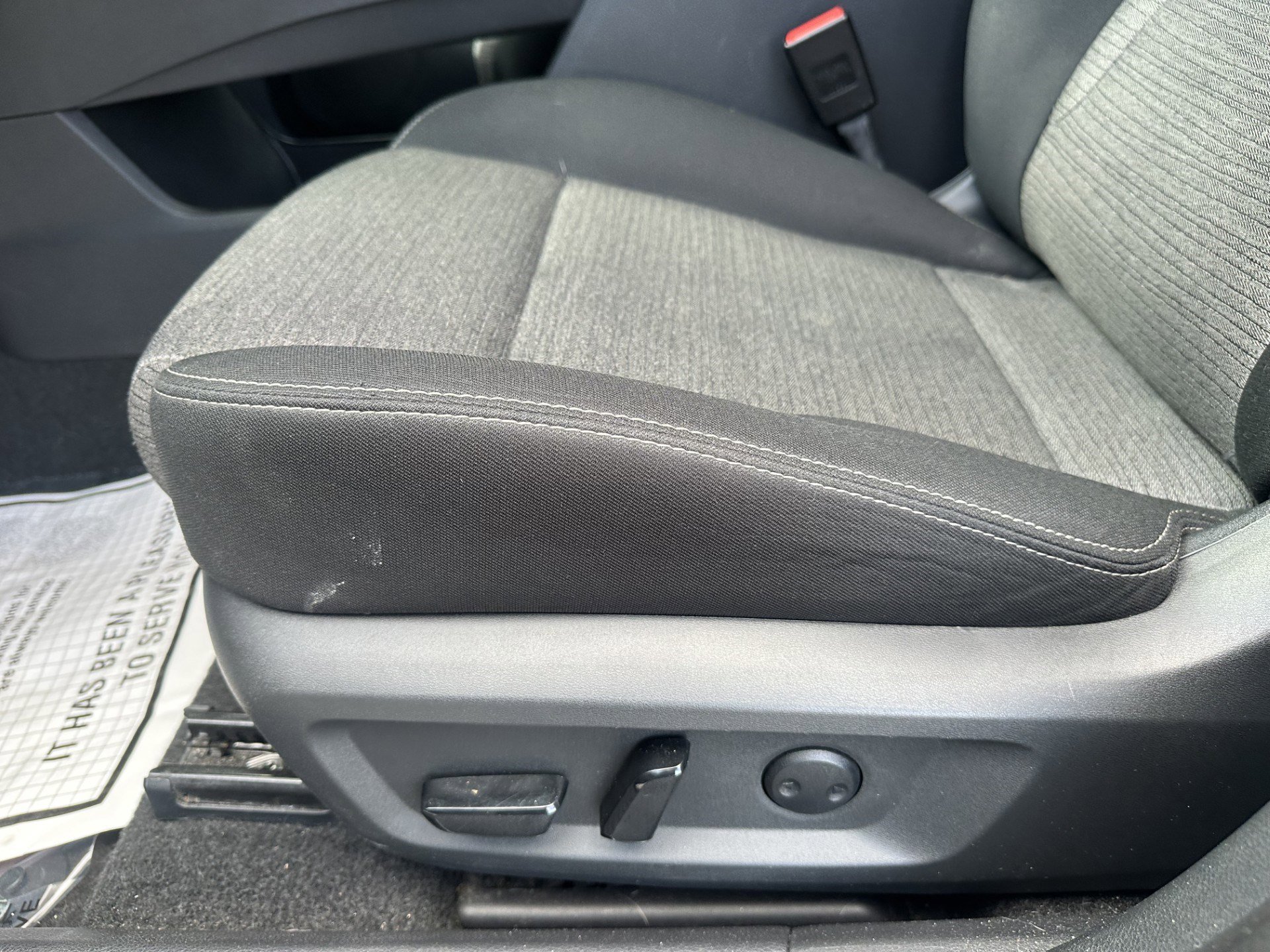 Certified 2023 Nissan Rogue SV image 18