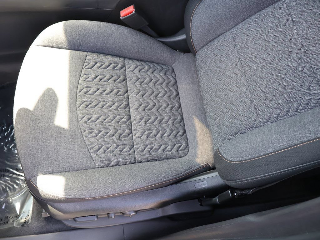 Used 2024 Chevrolet Equinox LT FWD image 30