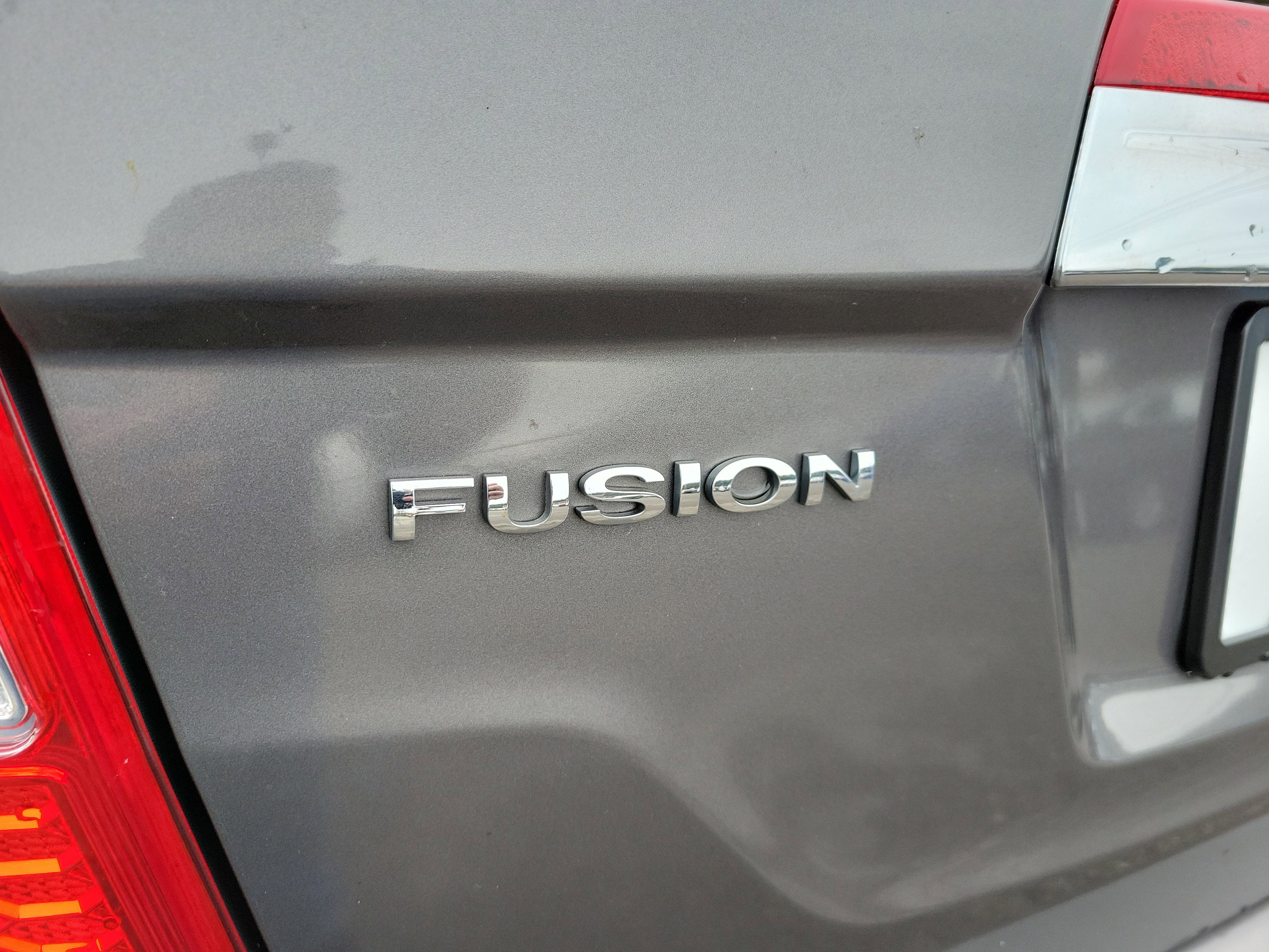 Used 2012 Ford Fusion SEL image 10