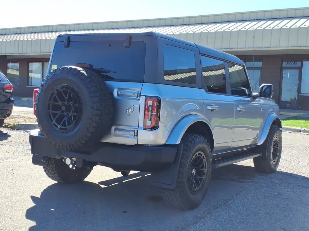 Used 2023 Ford Bronco Outer Banks AWD/4WD image 5
