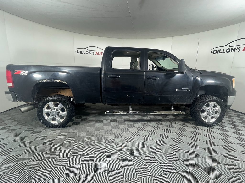 Used 2009 GMC Sierra 2500 SLT w/ SLT Convenience Package image 8