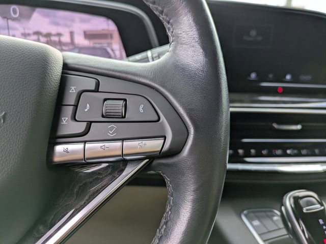 Used 2021 Cadillac Escalade Premium Luxury image 31