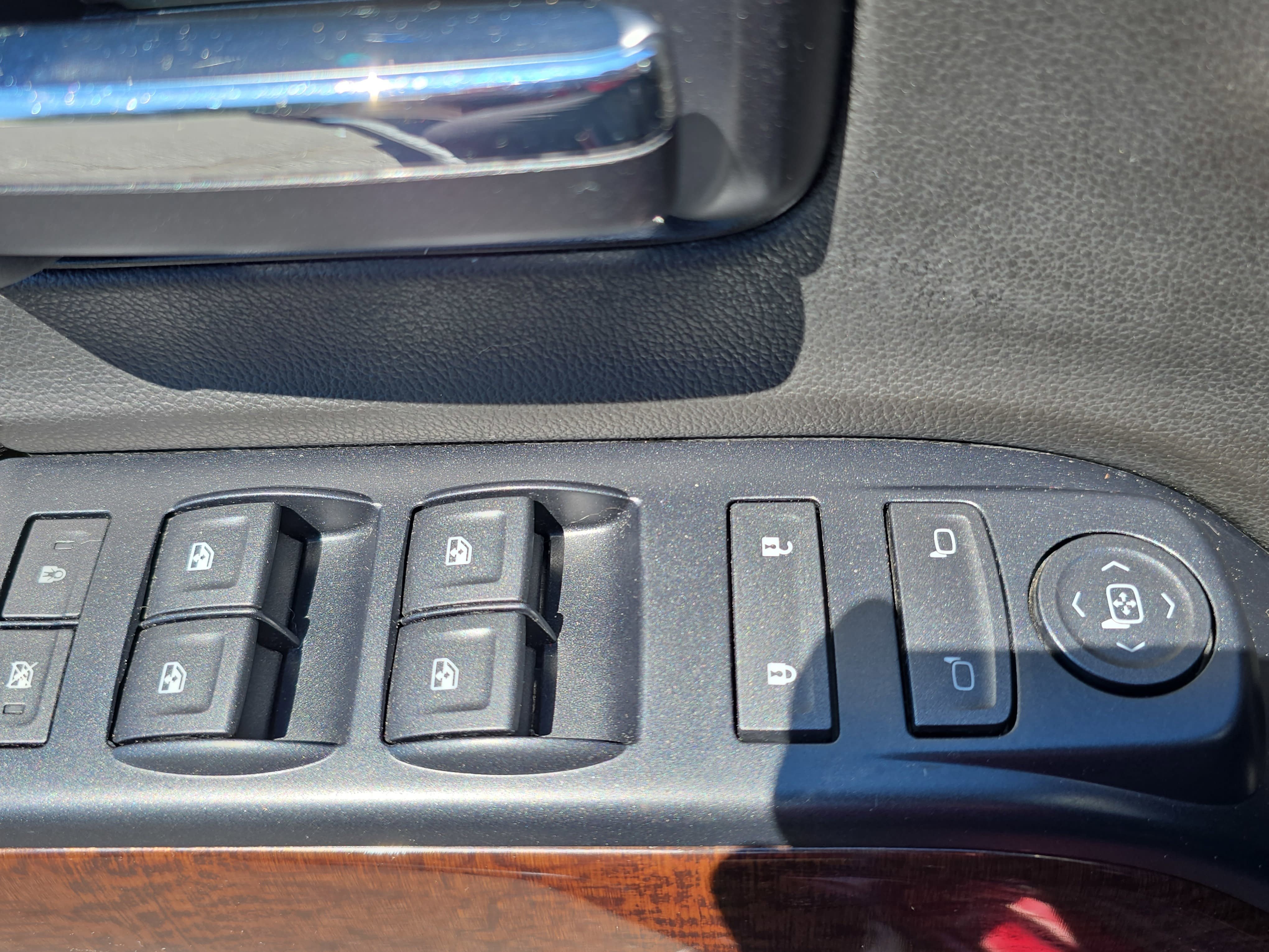 Used 2014 GMC Sierra 1500 SLE w/ SLE Value Package AWD/4WD image 26