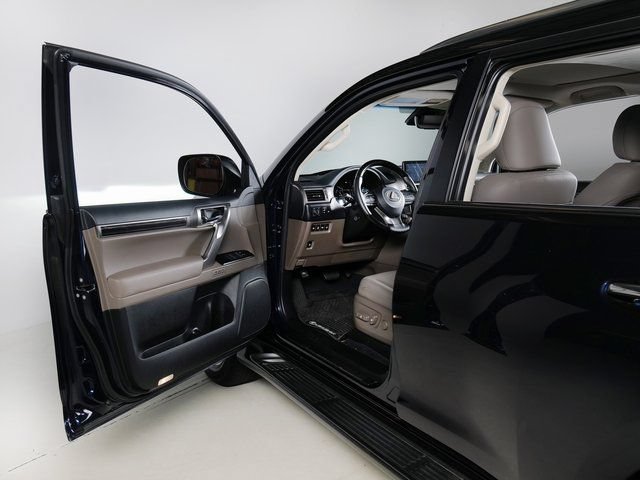 Used 2023 Lexus GX 460 Premium w/ Premium Package AWD/4WD image 25