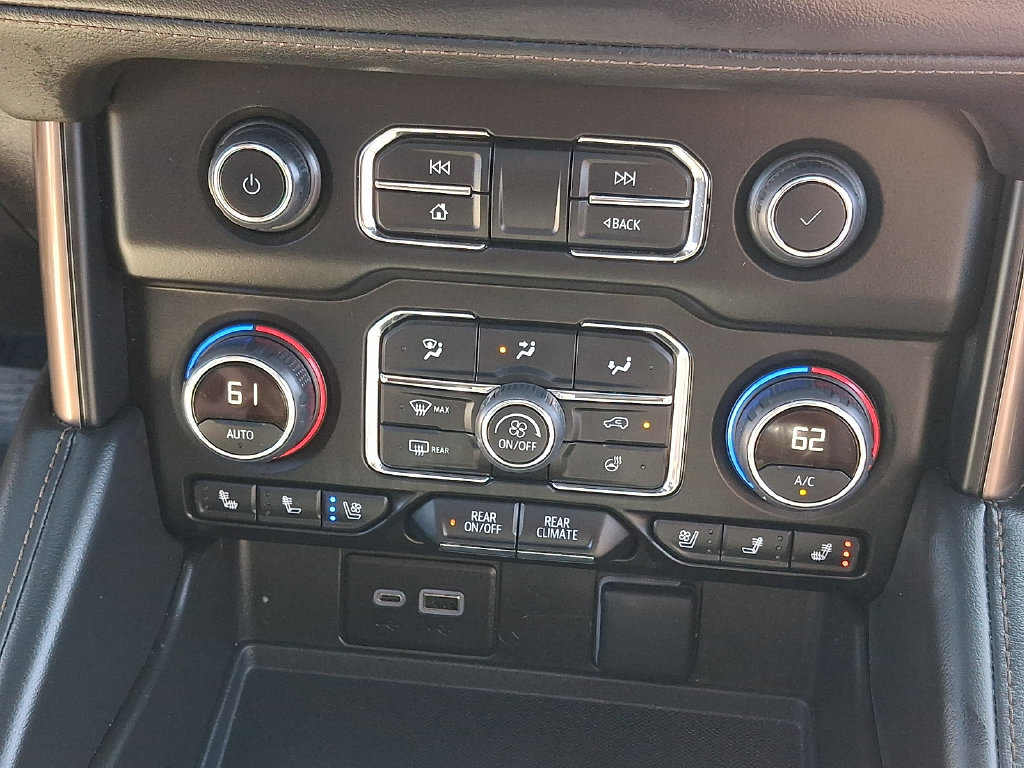 Used 2024 Chevrolet Tahoe High Country w/ Advanced Technology Package AWD/4WD image 20