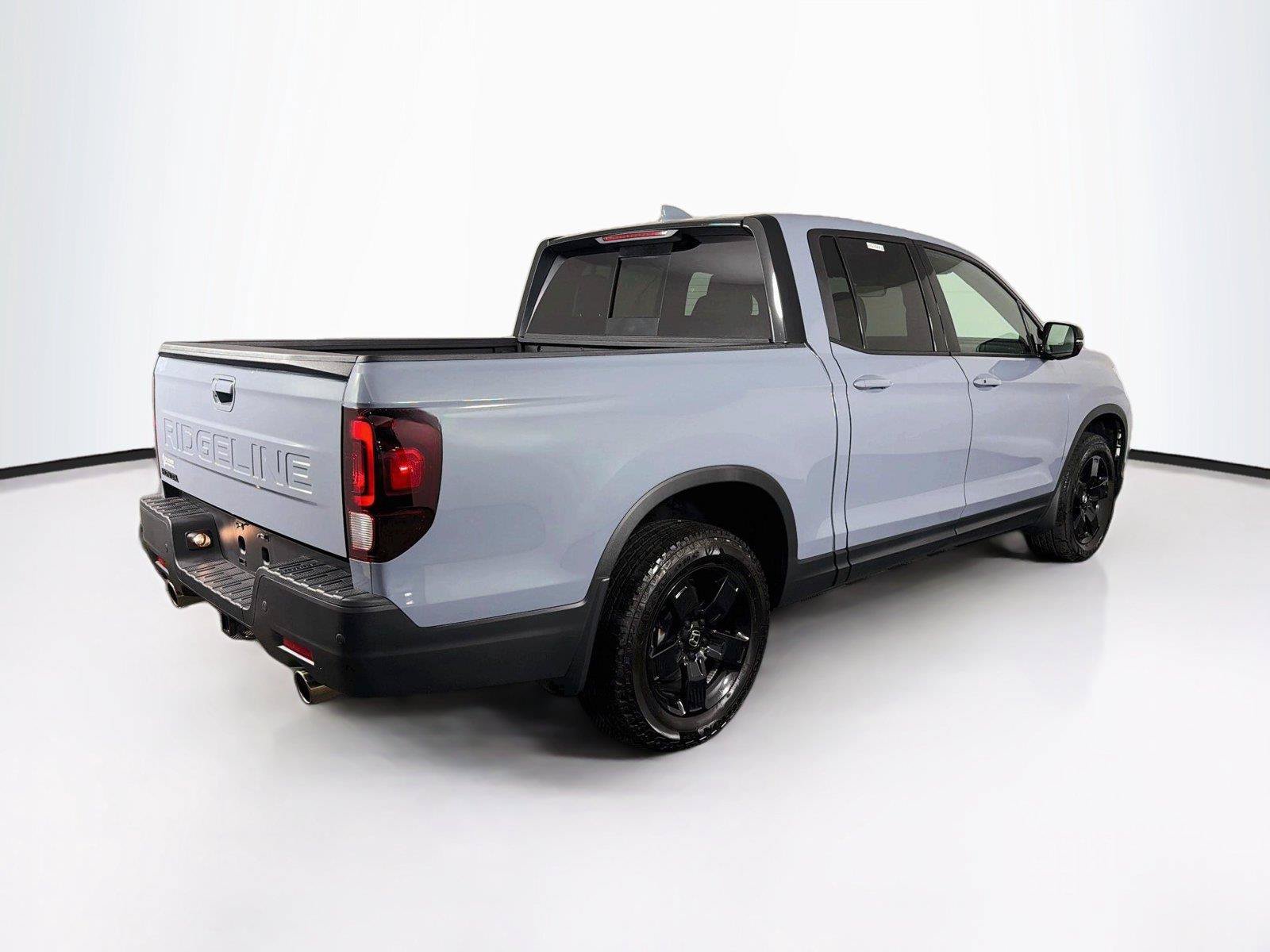 Used 2026 Honda Ridgeline Black Edition image 11