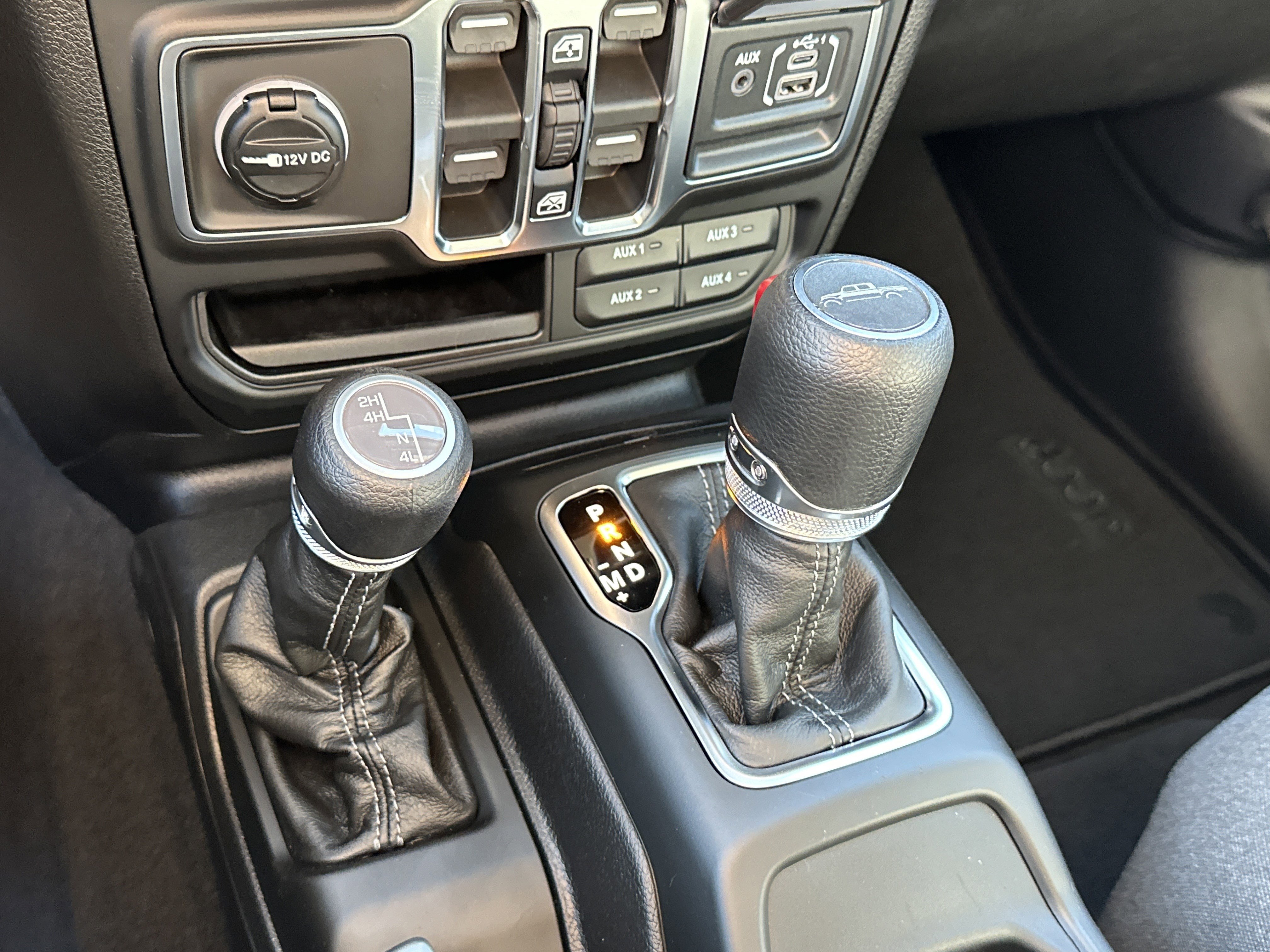 New 2026 Jeep Gladiator Sport image 24