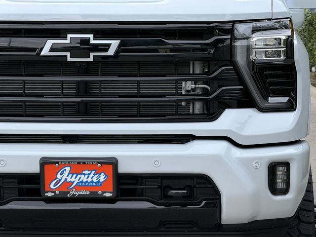 New 2026 Chevrolet Silverado 3500 High Country w/ High Country Premium Package AWD/4WD image 9