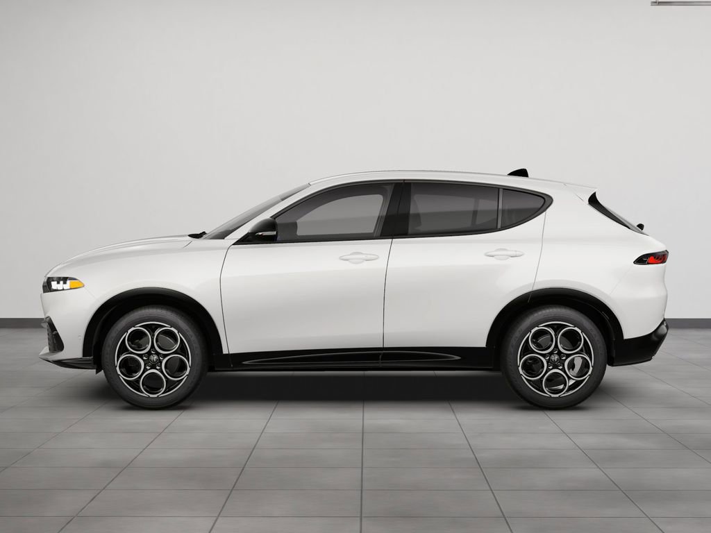 New 2026 Alfa Romeo Tonale image 3