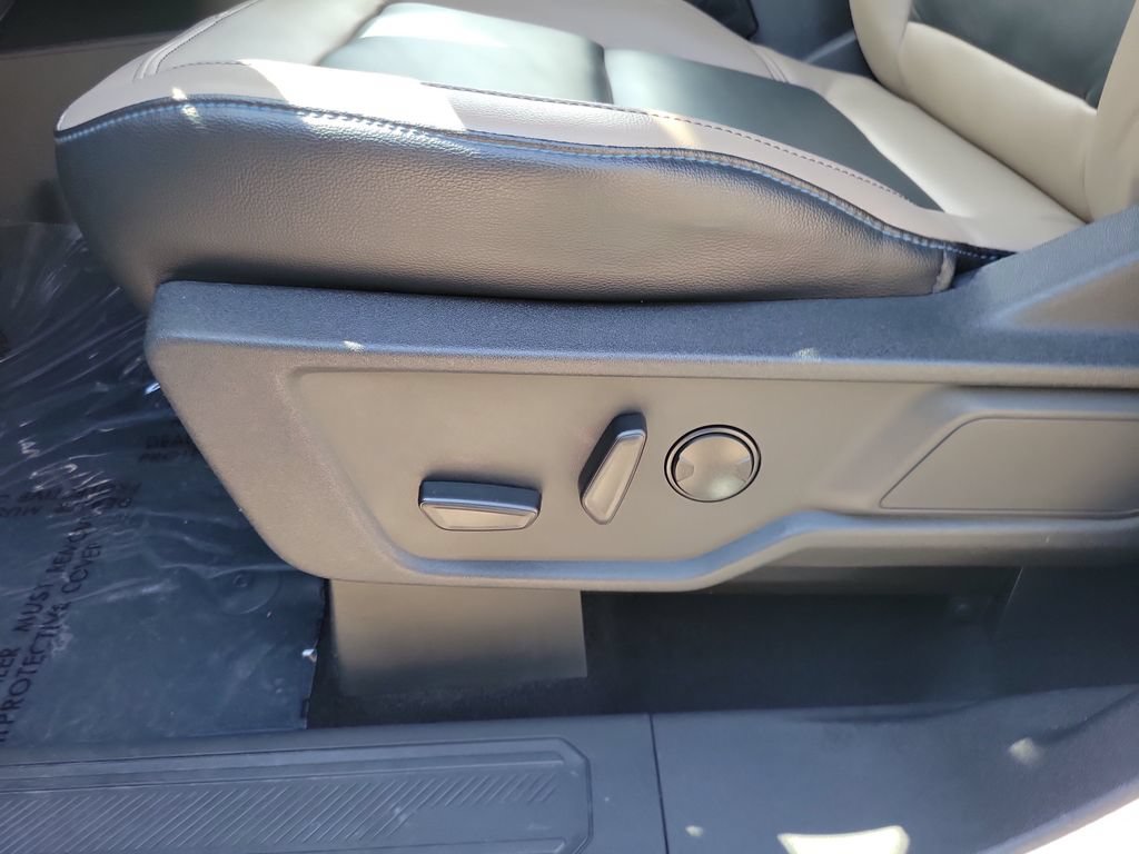 Certified 2024 Ford Bronco Wildtrak AWD/4WD image 11