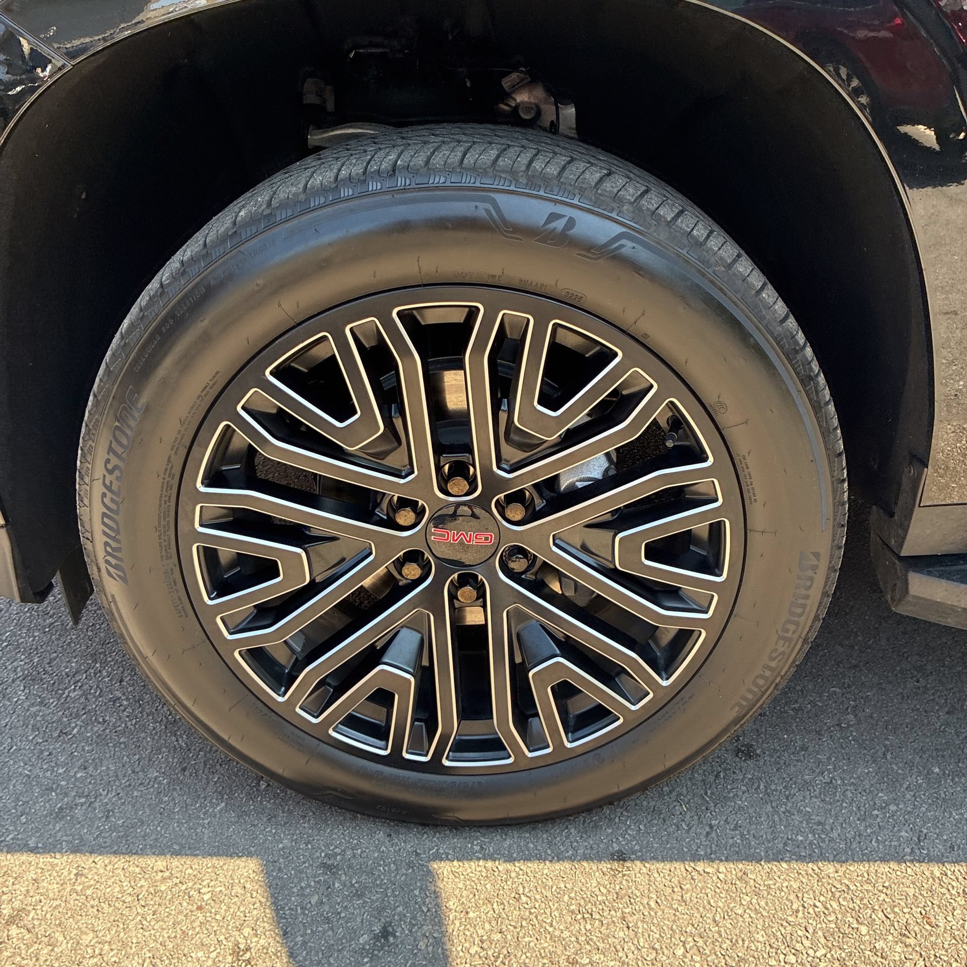 Used 2026 GMC Yukon XL Denali RWD image 12