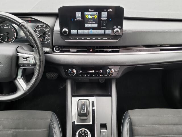 Used 2023 Mitsubishi Outlander SE AWD/4WD image 16