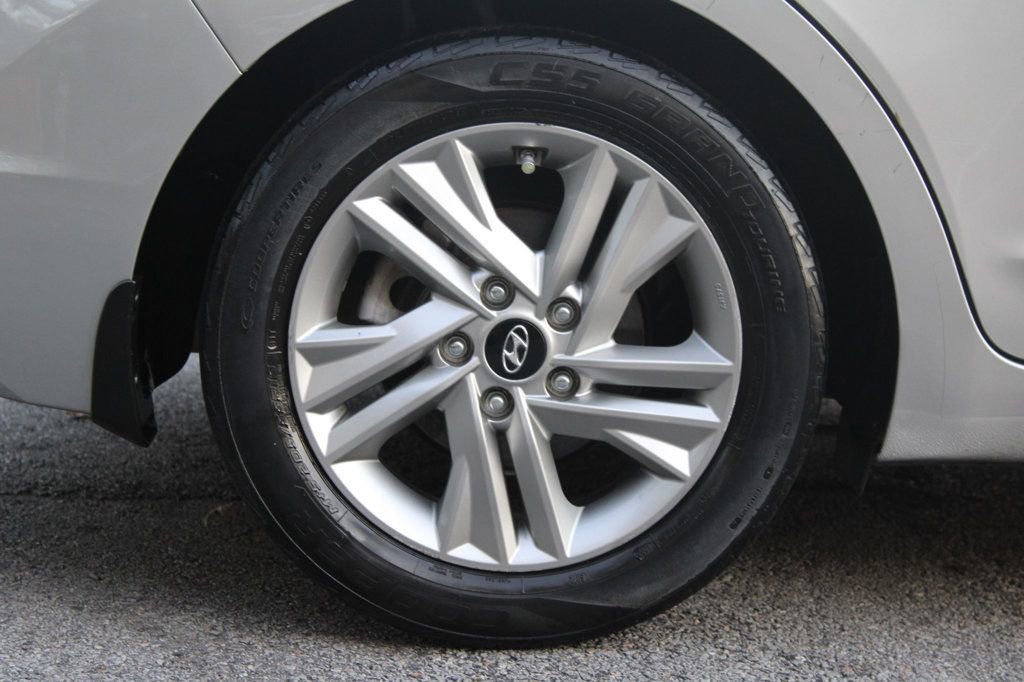 Used 2020 Hyundai Elantra SEL w/ Cargo Package (C1) image 40