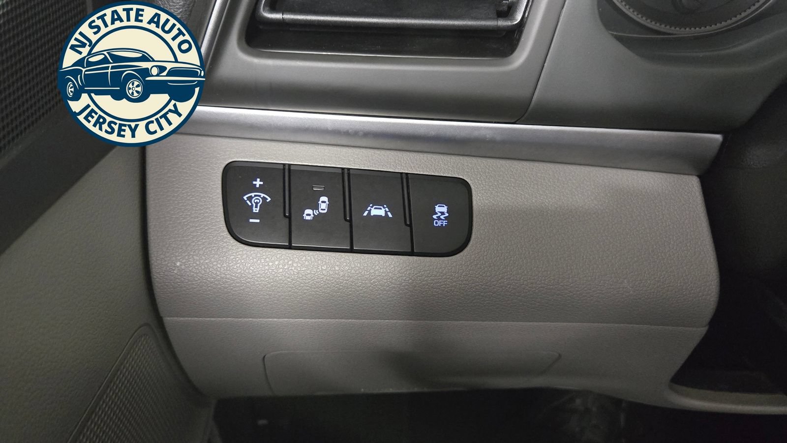 Used 2019 Hyundai Elantra SEL FWD image 23