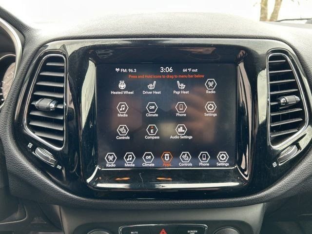 Used 2020 Jeep Compass Limited image 23