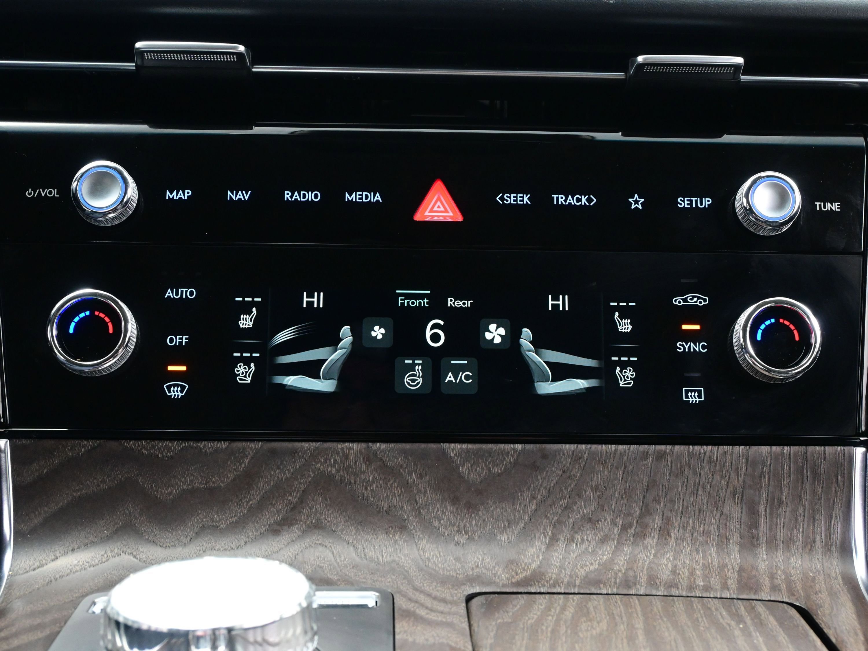 Certified 2026 Genesis G80 2.5T Advanced image 21