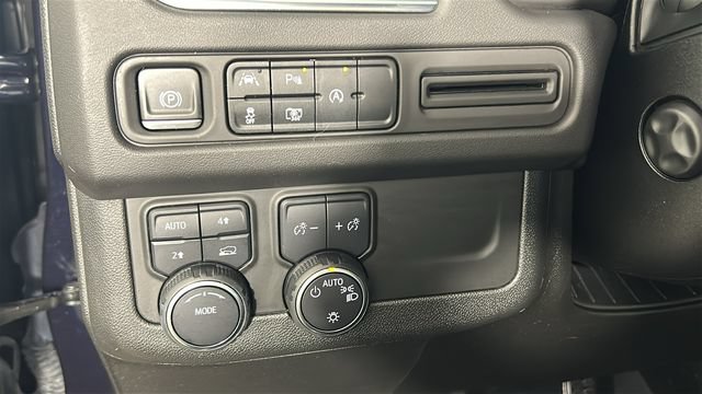 Used 2023 Chevrolet Tahoe RST w/ RST Performance Edition AWD/4WD image 20