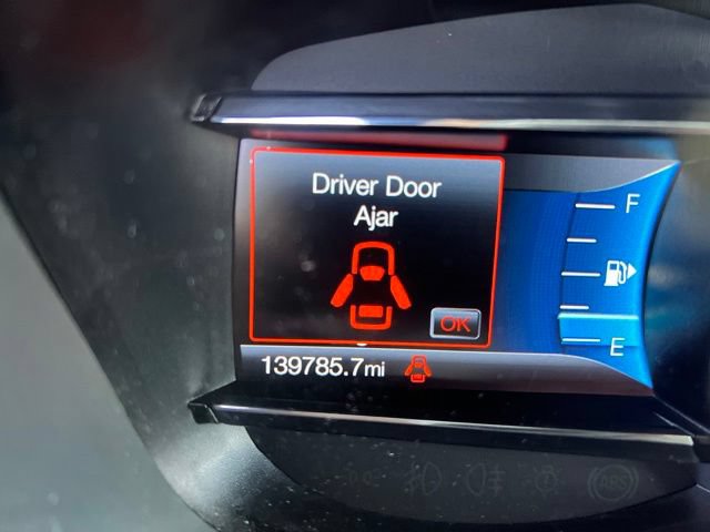 Used 2019 Ford Explorer XLT w/ Equipment Group 202A FWD image 12