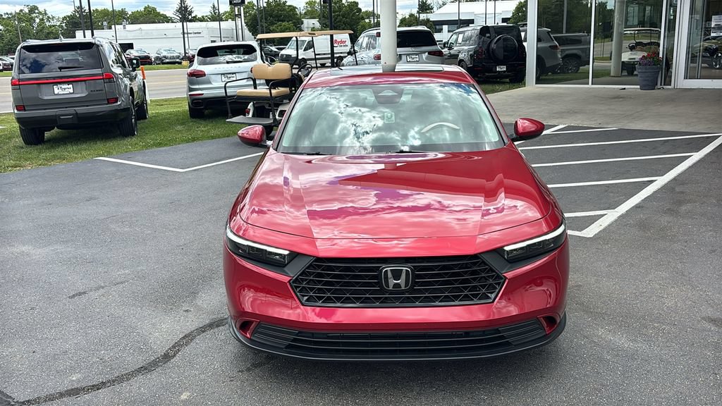 Used 2024 Honda Accord EX image 5