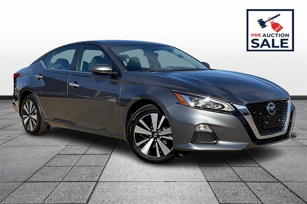 Used 2022 Nissan Altima 2.5 SV image 2