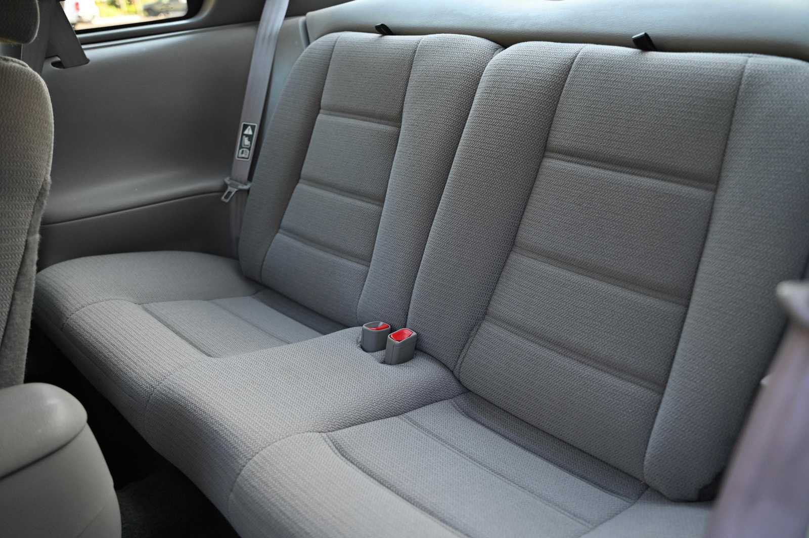 Used 2000 Ford Mustang Coupe RWD image 17