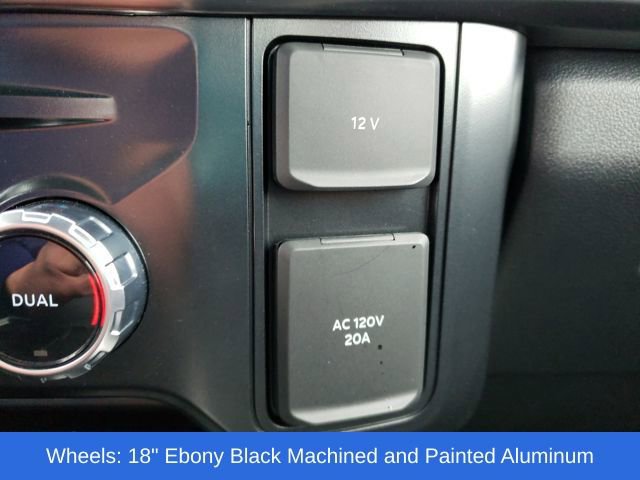 Used 2025 Ford F250 Lariat w/ Tremor Off-Road Package image 27