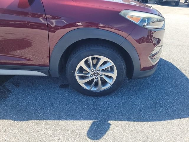 Used 2017 Hyundai Tucson SE Plus AWD/4WD image 14