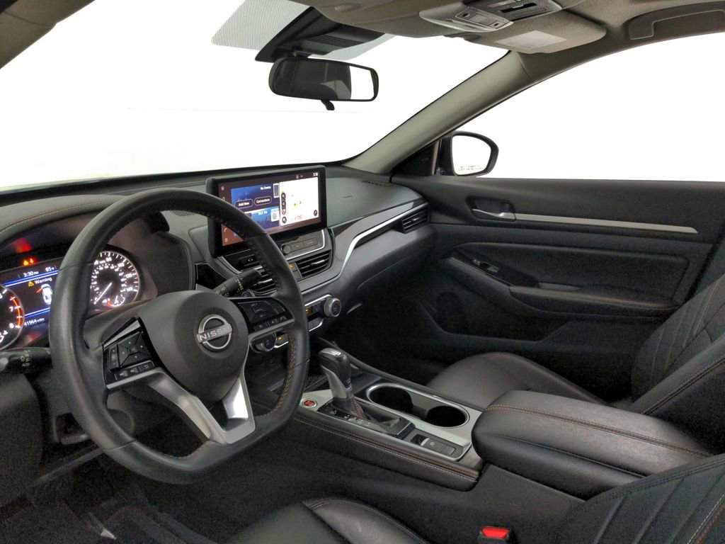 Used 2024 Nissan Altima 2.5 SR w/ SR Premium Package AWD/4WD image 25