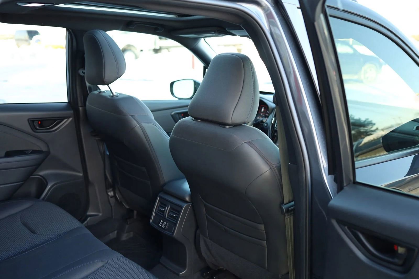 Used 2025 Subaru Forester Premium w/ Convenience Package #1 image 46