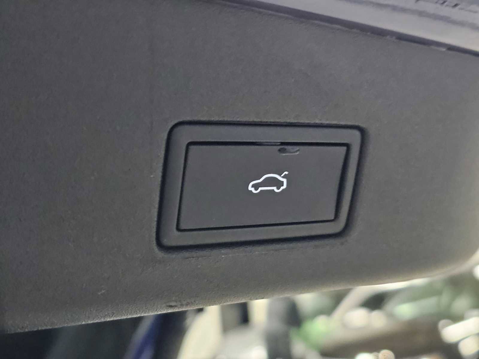 Used 2022 Volkswagen ID.4 Pro S image 16