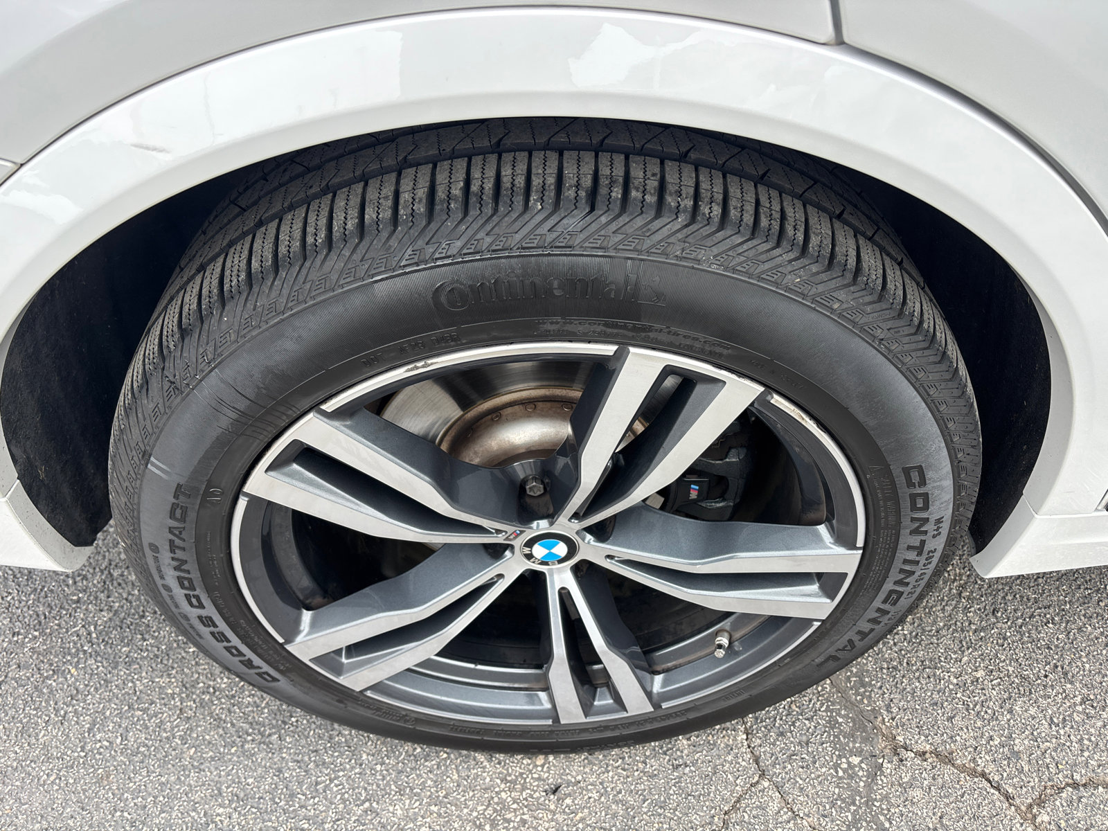 Used 2023 BMW X7 xDrive40i w/ M Sport Package image 10