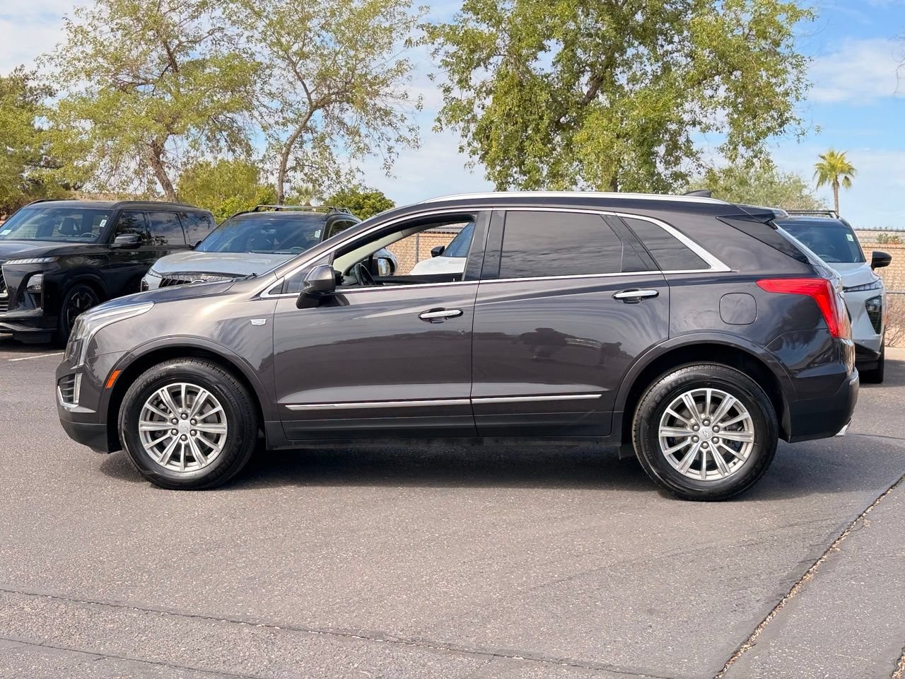 Used 2018 Cadillac XT5 Luxury FWD image 3