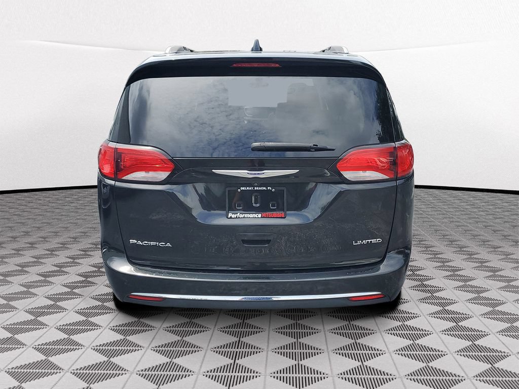 Used 2019 Chrysler Pacifica Limited FWD image 5