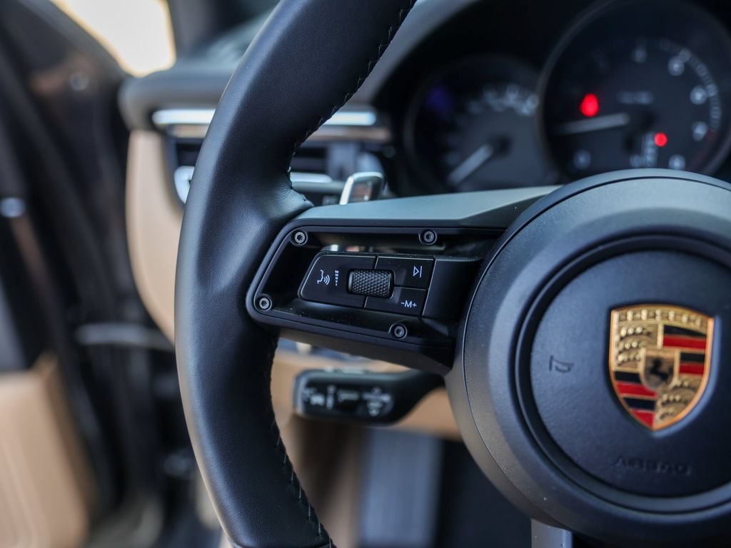 Certified 2026 Porsche Macan AWD/4WD image 56