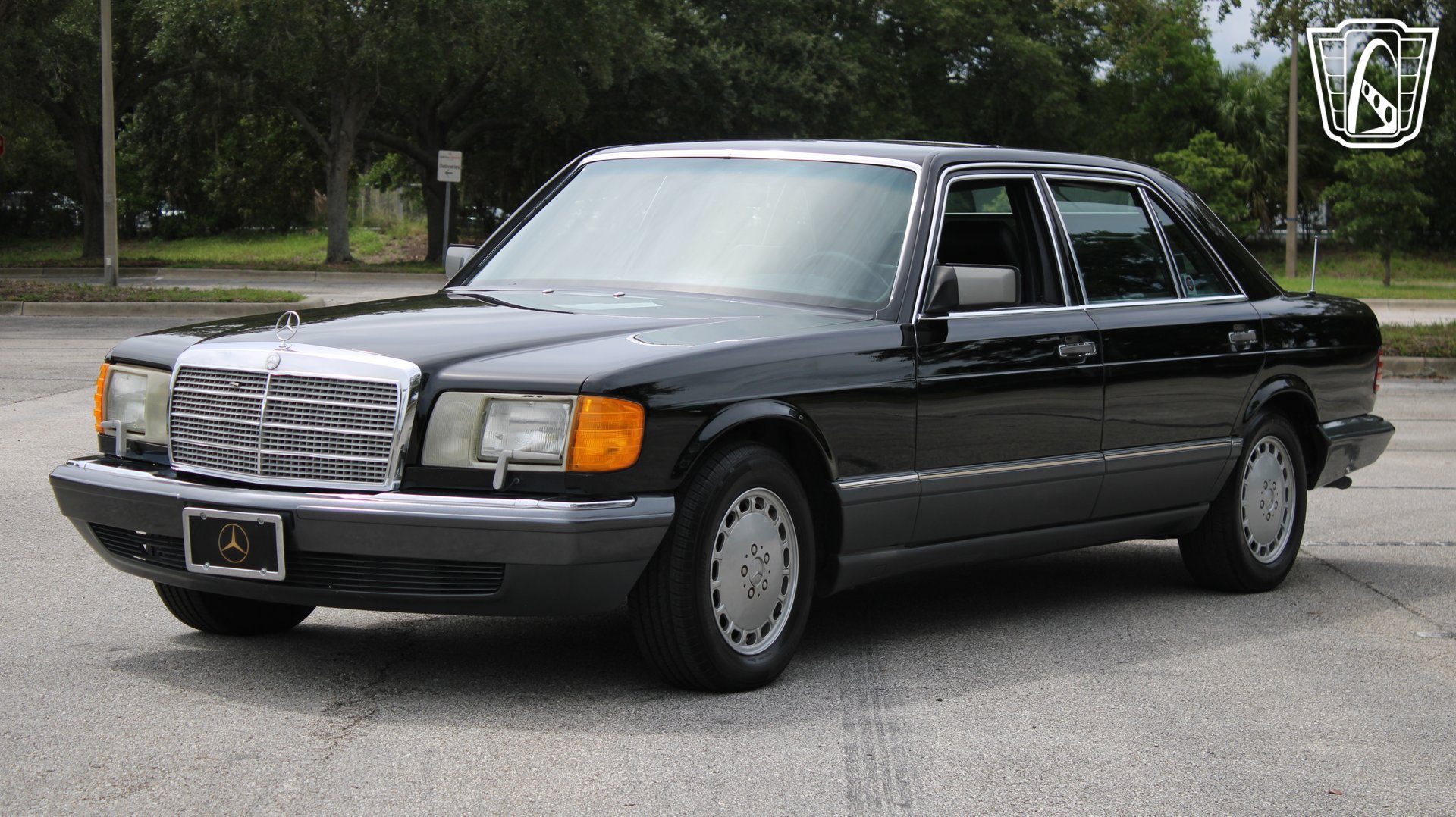 Used 1991 Mercedes-Benz 560 SEL image 3