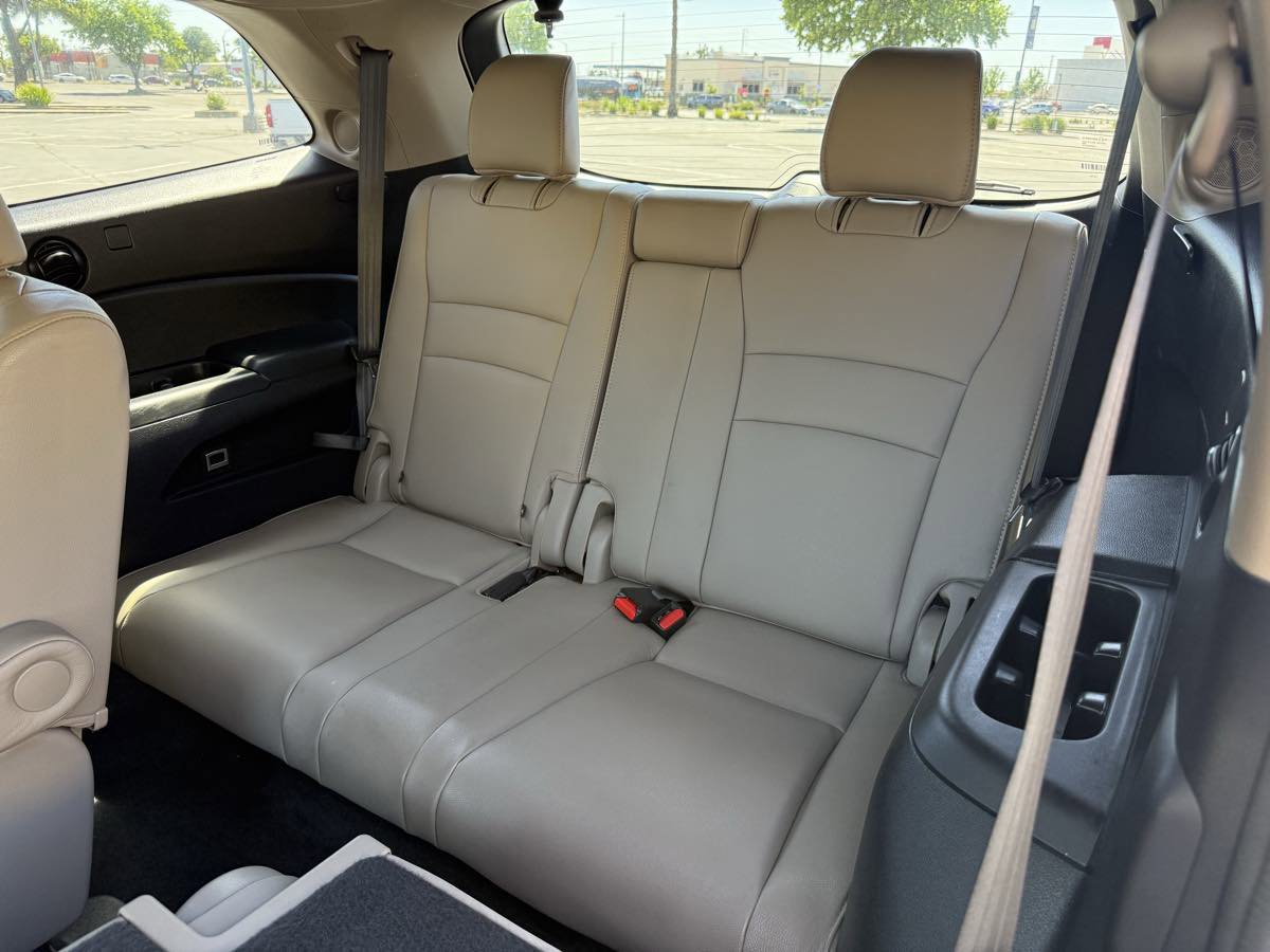 Used 2019 Honda Pilot Elite image 32