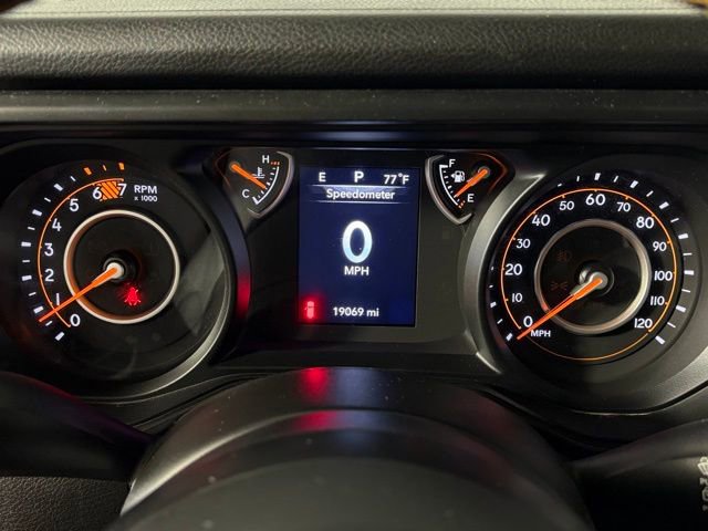 Used 2024 Jeep Wrangler Willys image 19