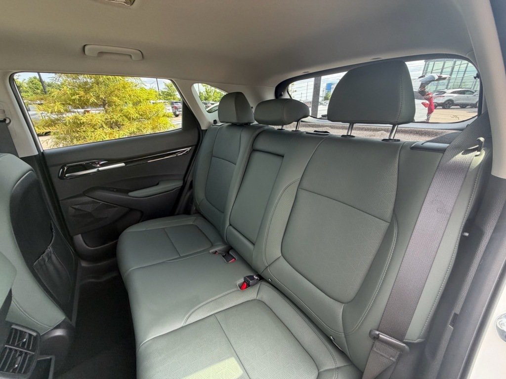 Used 2024 Kia Seltos SX AWD/4WD image 6