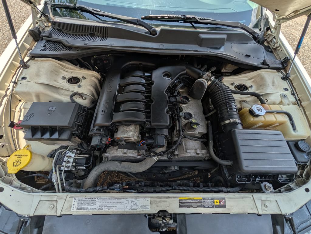 Used 2006 Chrysler 300 Touring w/ Comfort/Convenience Group RWD image 14