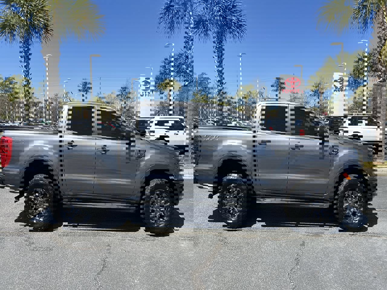 Used 2021 Ford Ranger XLT w/ Equipment Group 302A High image 11