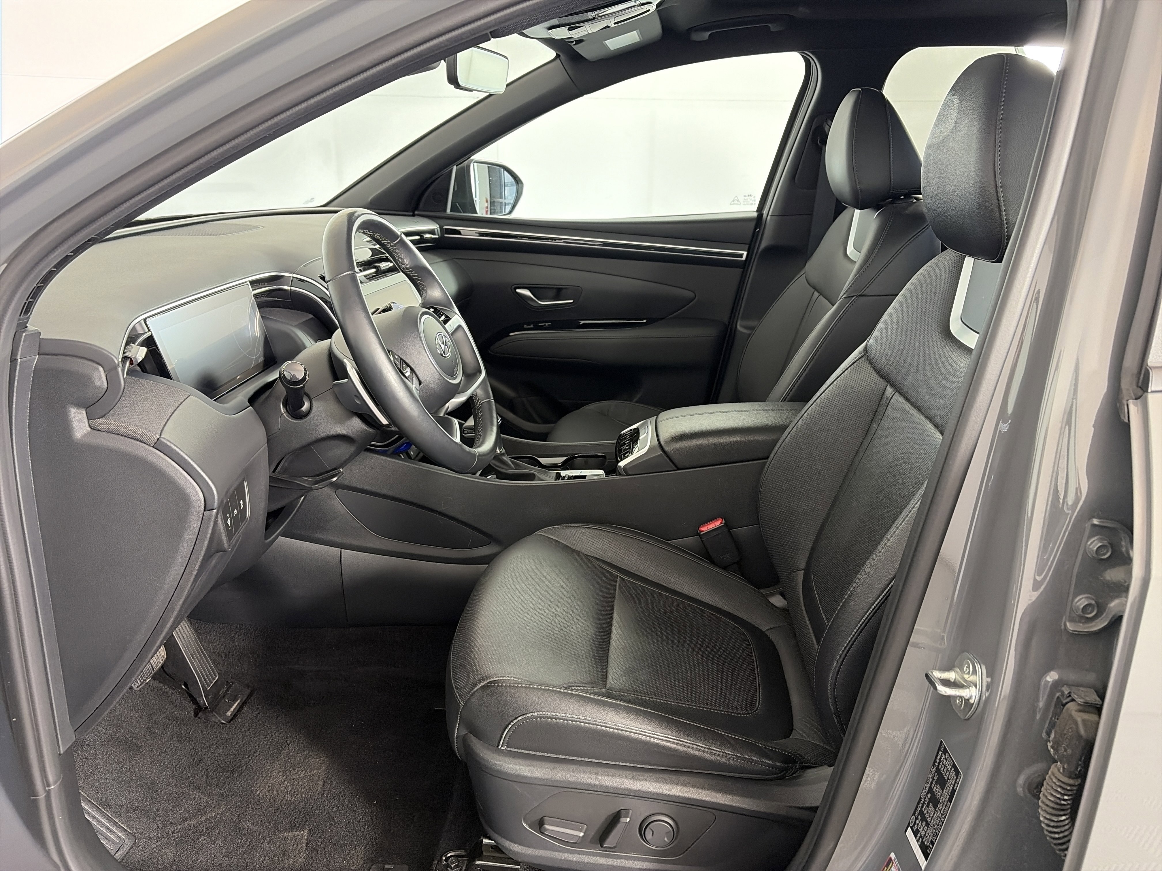 Used 2024 Hyundai Santa Cruz Limited image 6