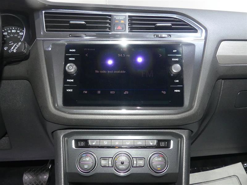 Used 2019 Volkswagen Tiguan SE w/ Panoramic Sunroof Package image 36