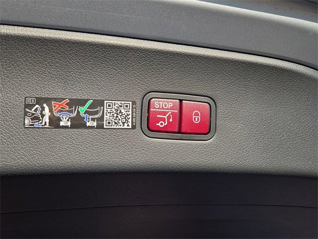 New 2026 Mercedes-Benz GLC 300 4MATIC image 32