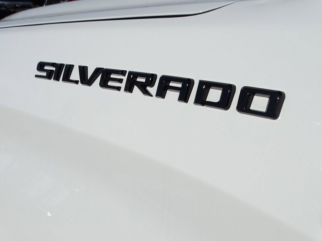 Used 2024 Chevrolet Silverado 1500 Custom w/ Turbomax Blackout Package image 19